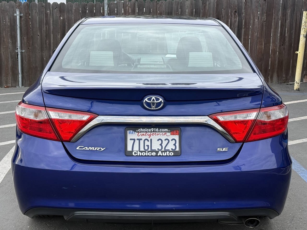 Used 2016 Toyota Camry SE FWD image 5