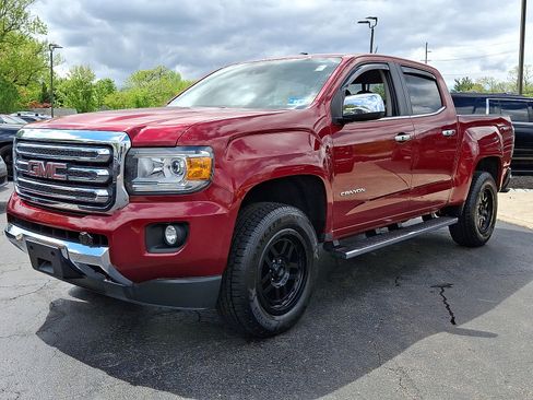 Used 2020 GMC Canyon SLT w/ Driver Alert Package AWD/4WD image 3