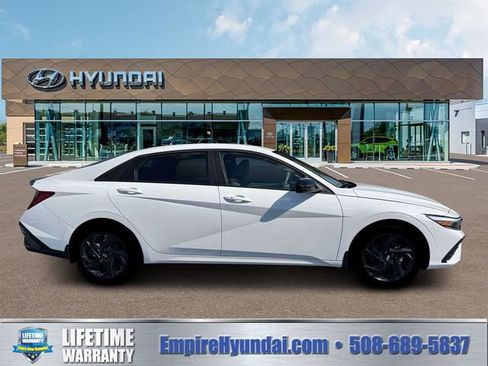 New 2026 Hyundai Elantra Sport FWD image 9