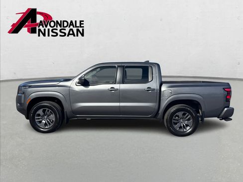 Used 2025 Nissan Frontier SV w/ Tow Package image 3