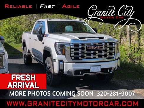 Used 2024 GMC Sierra 3500 Denali w/ Denali Reserve Package AWD/4WD image 1