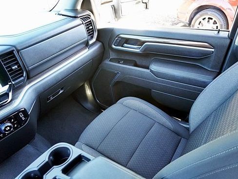 Used 2025 Chevrolet Silverado 2500 LT w/ Convenience Package AWD/4WD image 33