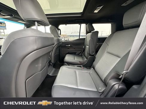 Used 2024 Lexus GX 550 w/ Accessory Package (2T) image 33