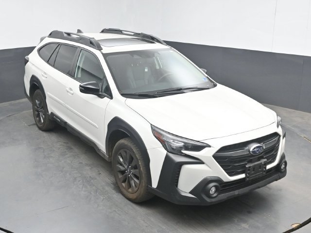 Used 2025 Subaru Outback Onyx Edition AWD/4WD image 13