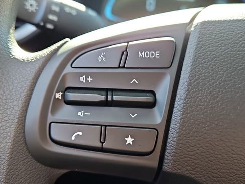New 2026 Hyundai Venue SE FWD image 11