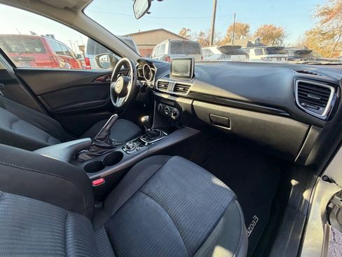 Used 2016 MAZDA MAZDA3 i Sport w/ Preferred Equipment Package image 19