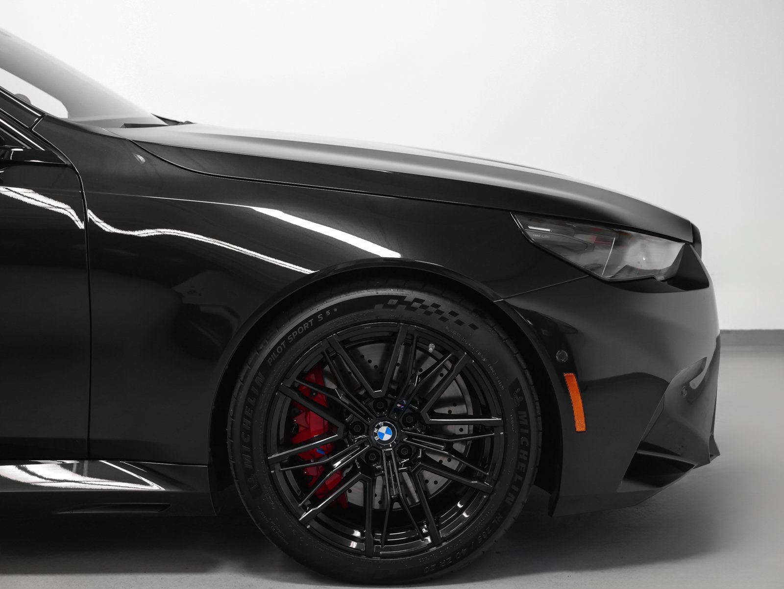 Used 2026 BMW M5 w/ Carbon Package AWD/4WD image 16