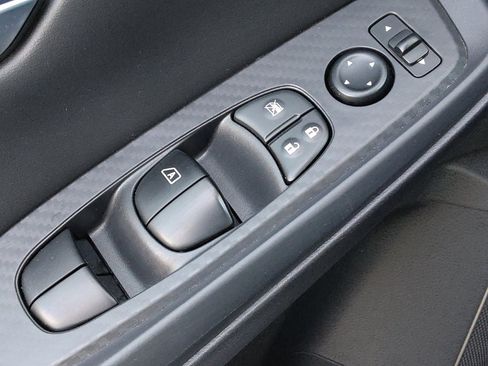 Used 2020 Nissan Sentra SV FWD image 27