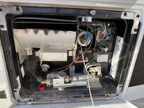 Used 2008 Dodge Sprinter 3500 RWD image 57