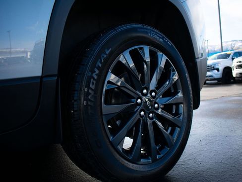 Certified 2024 Chevrolet Traverse RS image 31