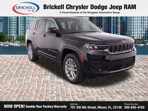 Used 2025 Jeep Grand Cherokee Laredo X RWD image 37