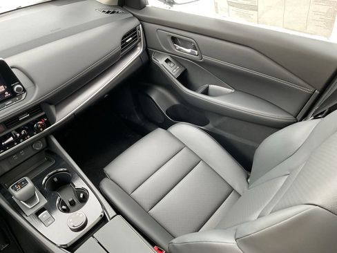 New 2026 Nissan Rogue SV w/ SV Premium Package image 18