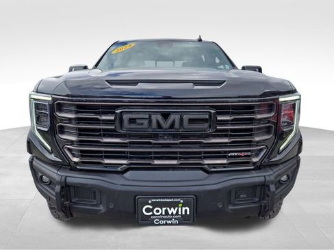 Used 2024 GMC Sierra 1500 AT4X image 4