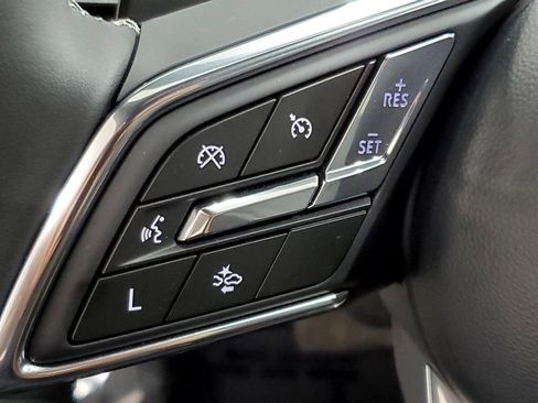 Used 2025 Buick Enclave Preferred image 29