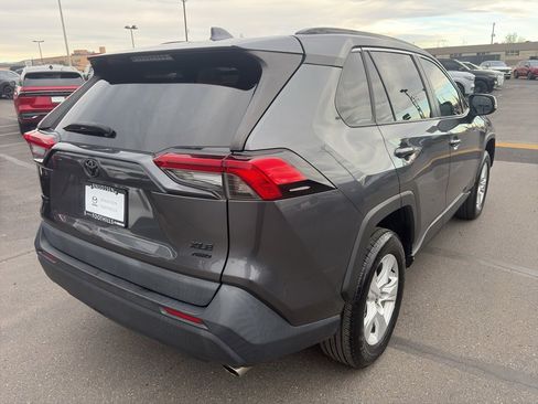 Used 2021 Toyota RAV4 XLE w/ XLE Grade Weather Package image 7