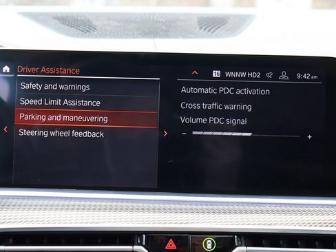 Used 2020 BMW X5 M50i w/ Premium Package image 38