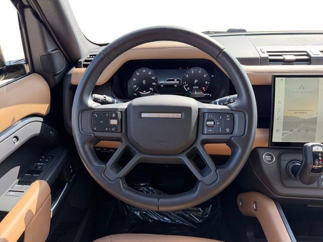 Used 2026 Land Rover Defender 110 X-Dynamic SE AWD/4WD image 13