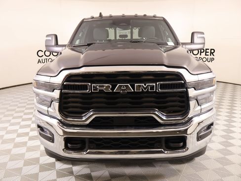 Used 2025 RAM 2500 Tradesman AWD/4WD image 9