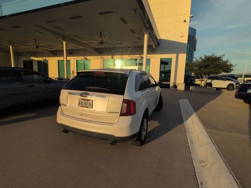 Used 2014 Ford Edge Limited w/ Vision Package FWD image 2
