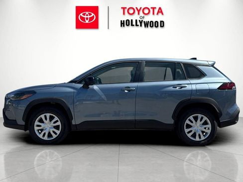 New 2026 Toyota Corolla Cross L FWD image 9