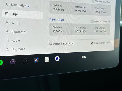 Used 2023 Tesla Model Y Long Range image 31
