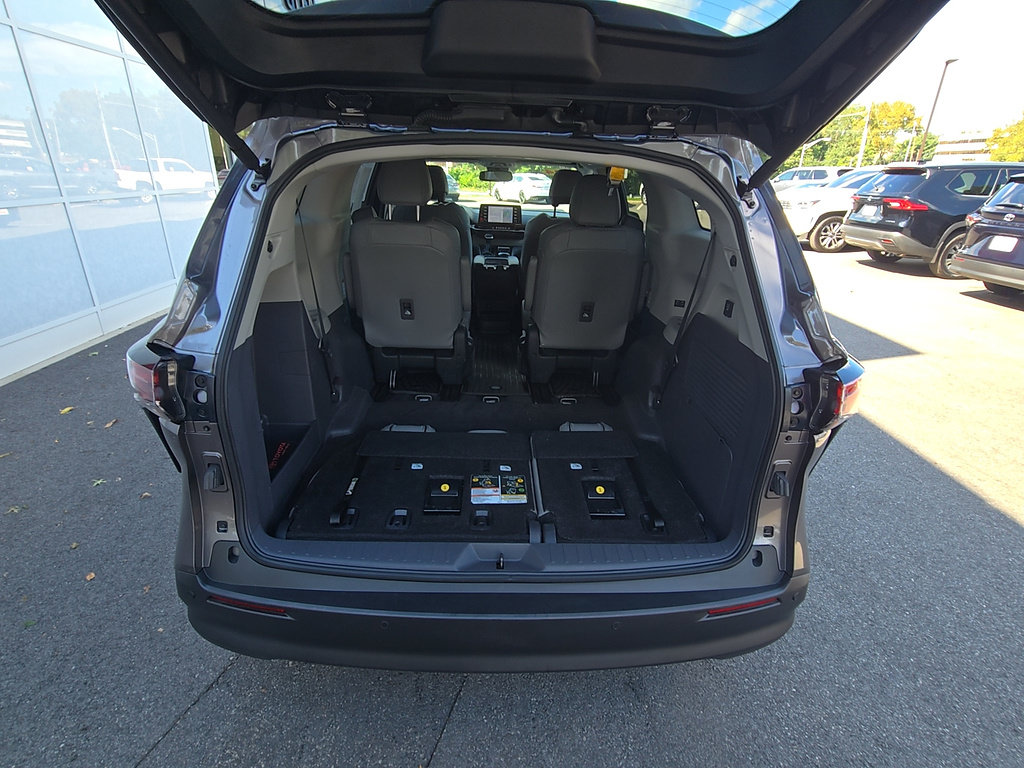 Certified 2024 Toyota Sienna XLE w/ XLE Plus Package AWD/4WD image 13