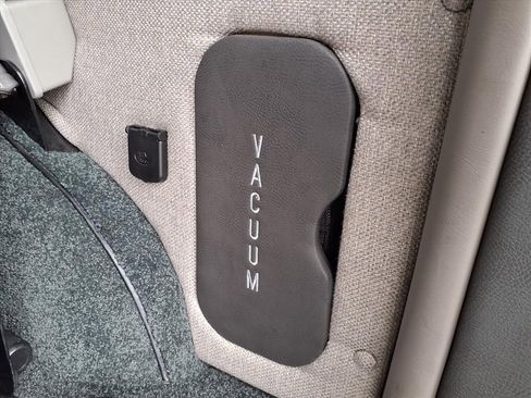 Used 2020 GMC Savana 2500 w/ Enhanced Convenience Package image 40