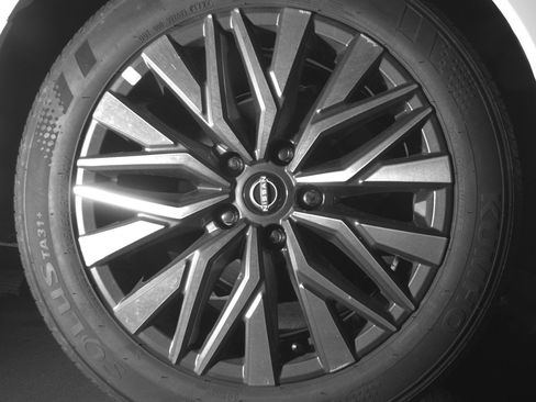 Used 2025 Nissan Altima 2.5 SV image 15