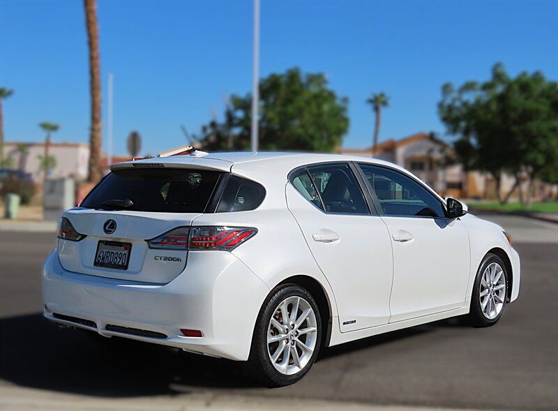 Used 2012 Lexus CT 200h Premium FWD image 6