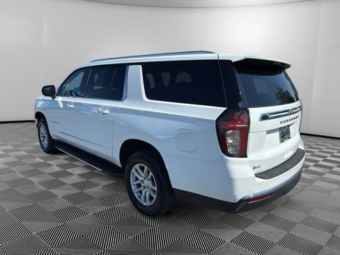 Used 2024 Chevrolet Suburban LT image 5