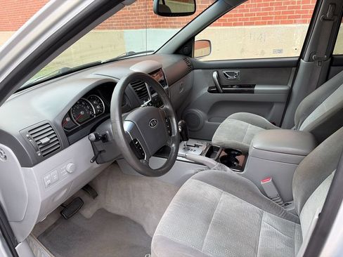 Used 2007 Kia Sorento EX AWD/4WD image 6