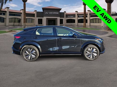 Used 2023 Nissan Ariya AWD image 9