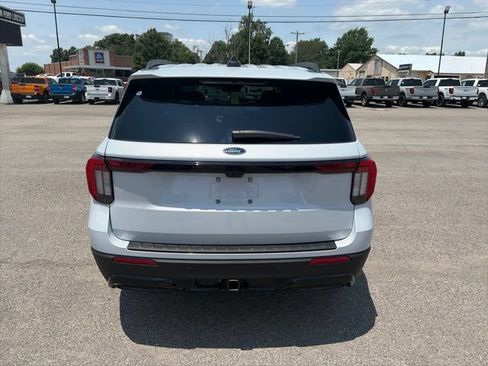 New 2026 Ford Explorer ST-Line w/ ST-Line Street Pack RWD image 5