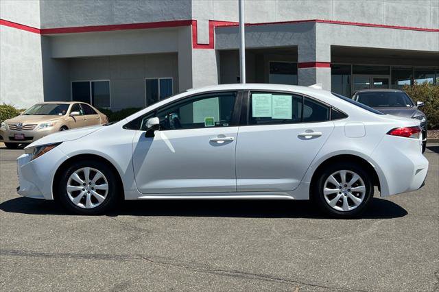 Certified 2025 Toyota Corolla LE FWD image 9