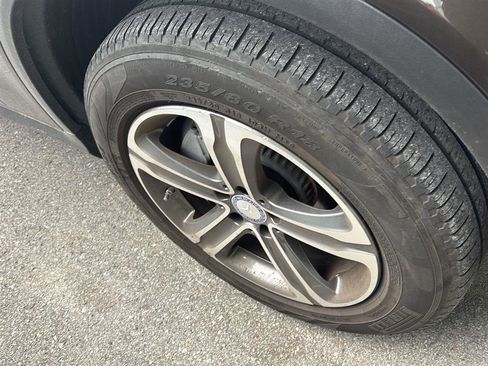 Certified 2017 Mercedes-Benz GLC 300 image 3