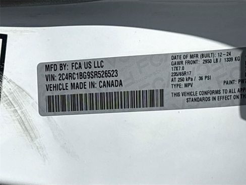 Used 2025 Chrysler Pacifica Select FWD image 33