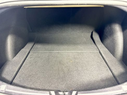 Used 2022 Tesla Model 3 Standard Range image 29