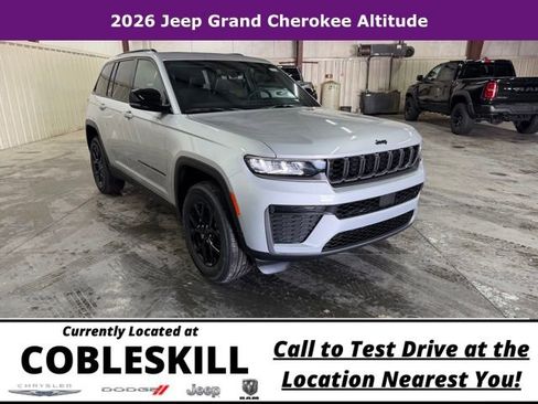 New 2026 Jeep Grand Cherokee Altitude AWD/4WD image 1