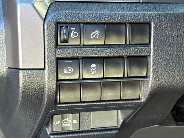 Used 2025 Toyota Tacoma TRD Off-Road AWD/4WD image 22