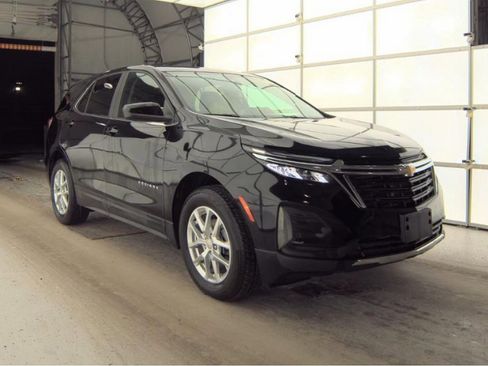 Used 2024 Chevrolet Equinox LT image 4