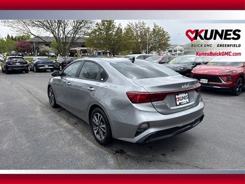Used 2022 Kia Forte LXS FWD image 11