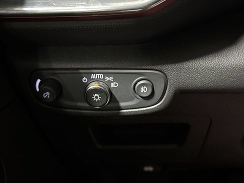 Used 2021 Chevrolet TrailBlazer RS FWD image 18