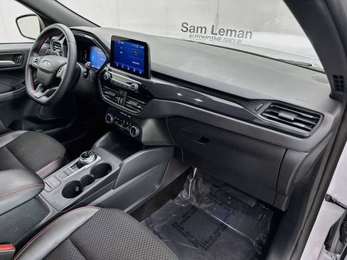 Certified 2025 Ford Escape ST-Line FWD image 28