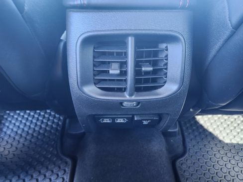 Used 2021 Jeep Cherokee Trailhawk AWD/4WD image 30