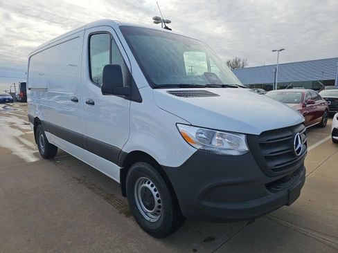 New 2025 Mercedes-Benz Sprinter 2500 image 3