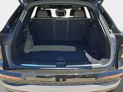 Used 2025 Audi Q5 Premium w/ Convenience Package AWD/4WD image 14