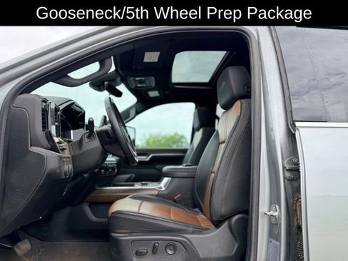 Used 2026 Chevrolet Silverado 3500 High Country w/ High Country Premium Package AWD/4WD image 8