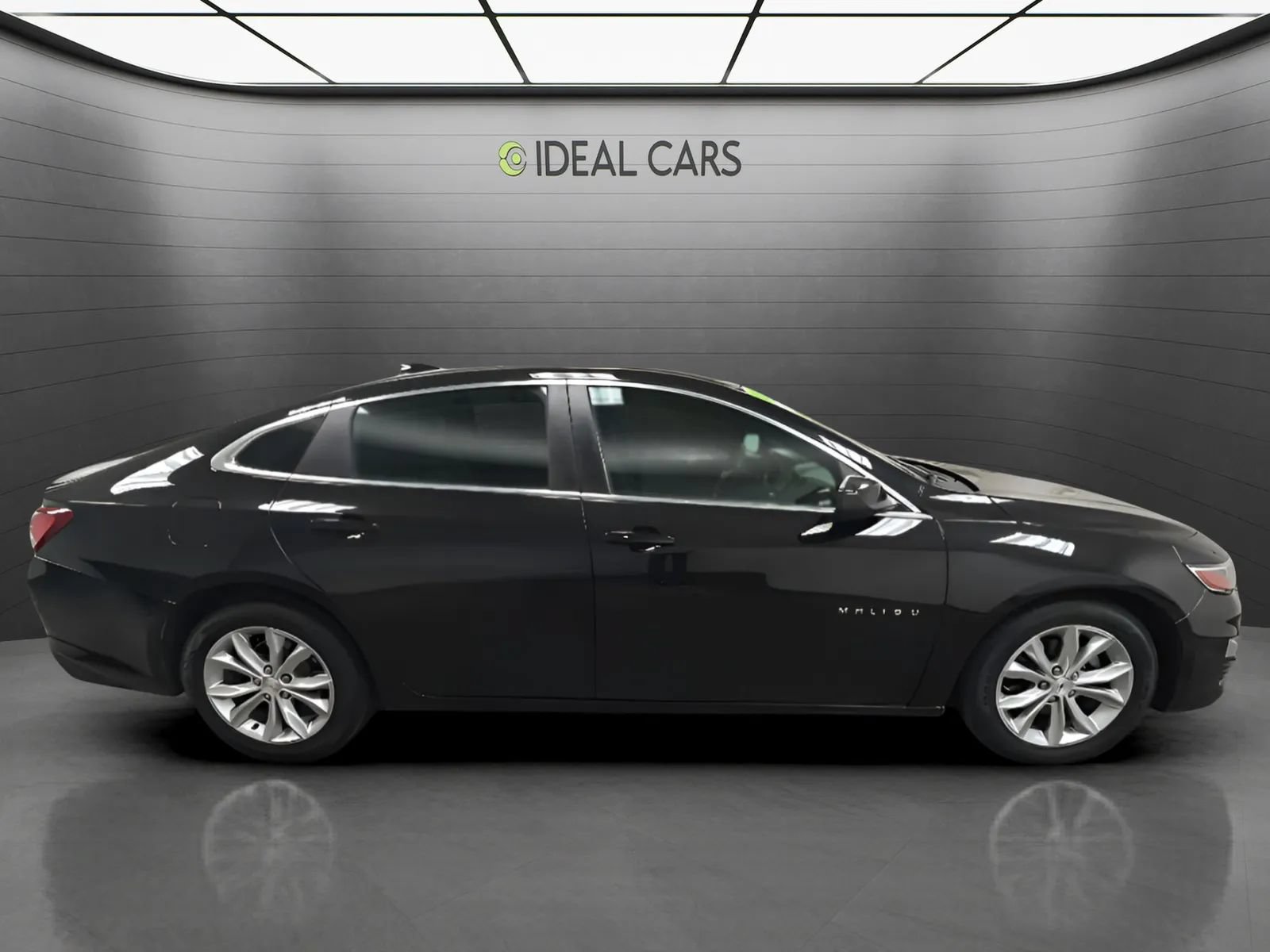 Used 2022 Chevrolet Malibu LT FWD image 4