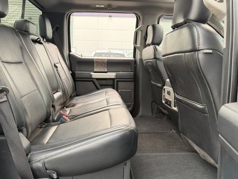 Used 2019 Ford F250 Lariat w/ Lariat Ultimate Package AWD/4WD image 32
