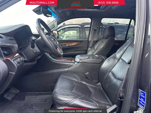 Used 2015 Cadillac Escalade Luxury image 10